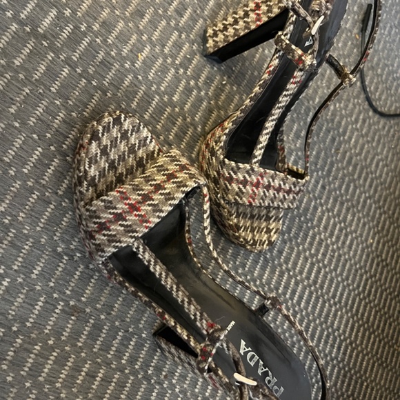 Prada Houndstooth Sling-Back Heels - Picture 2 of 5